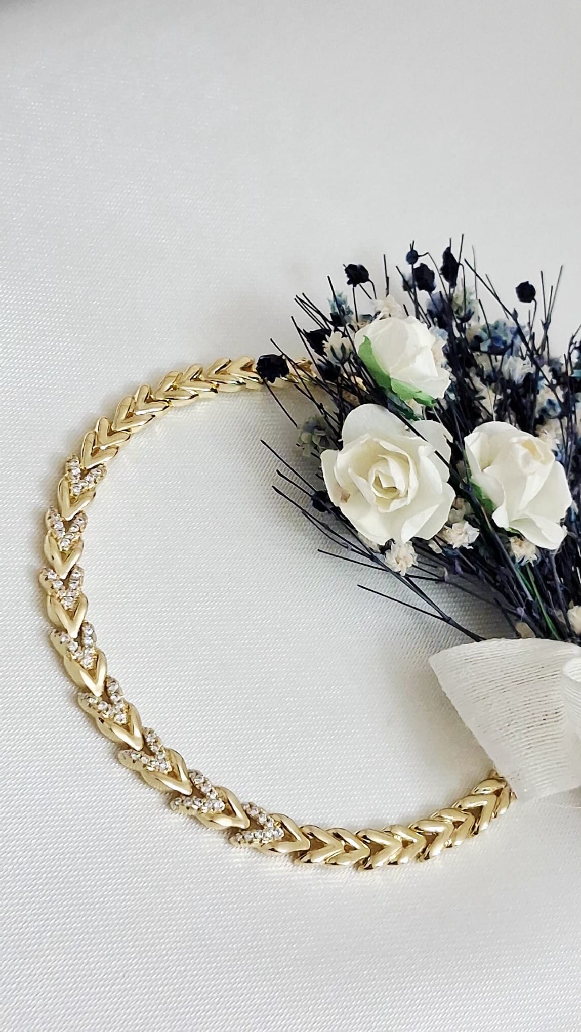 XUPING Bileklik - V Şeklinde Zirkon Taşlı